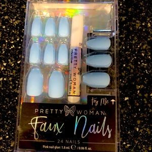 Pretty woman Faux Nails